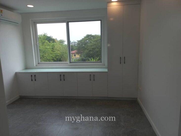 Executive 2 bedroom apartment for sale in Airport Residential Area in Accra Ghan