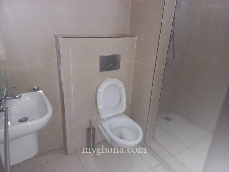 3 bedroom townhouse for rent near Alisa Hotel at North Ridge in Accra