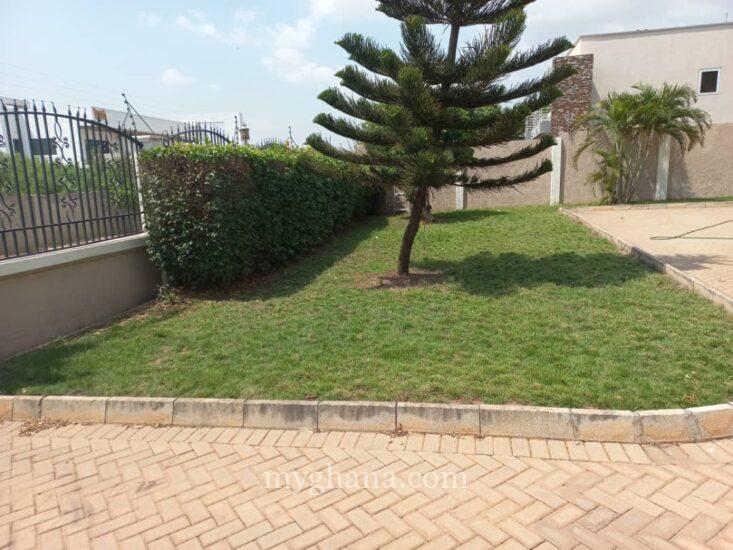 4 bedroom house for rent at Airport Hills in East Airport, Accra Ghana