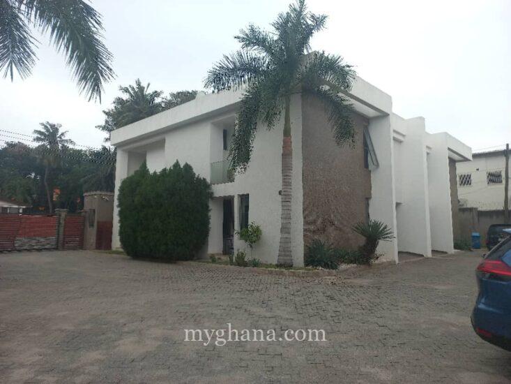 3 bedroom townhouse for rent near Alisa Hotel at North Ridge in Accra