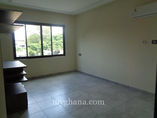 4 bedroom house with outhouse off Lagos Avenue in East Legon for rent