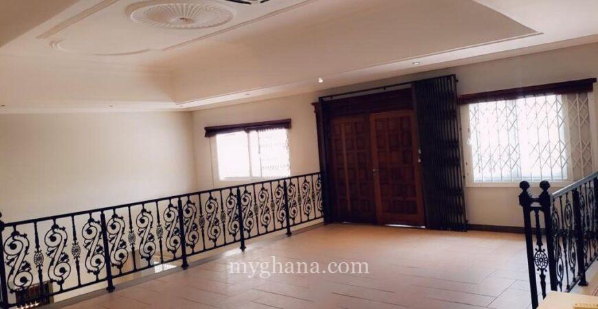 4 bedroom house for sale near Achimota Gulf Course in Accra, Ghana