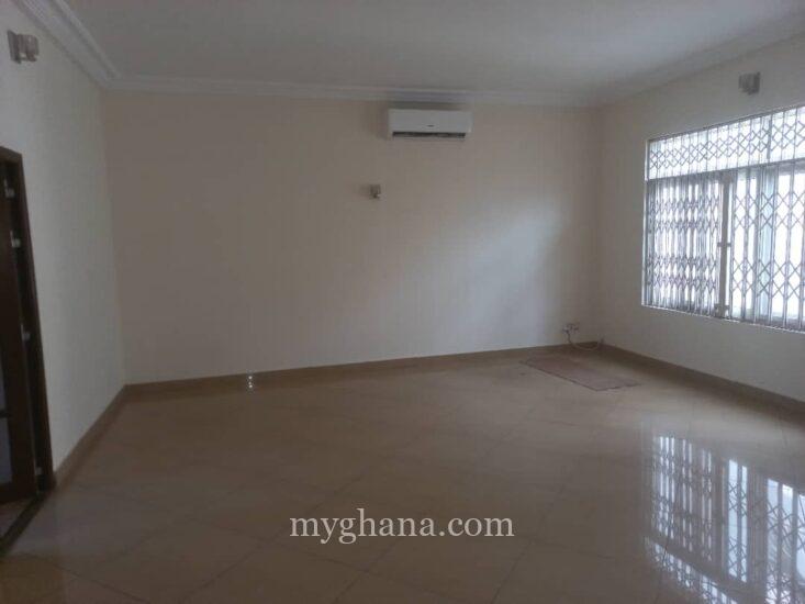 4 bedroom house with 2 bedroom outhouse for rent at Airport Residential Area in