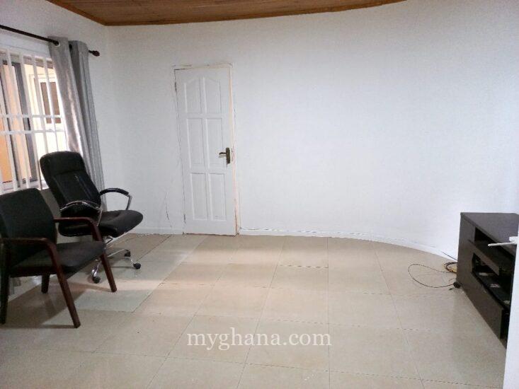 3 bedroom furnished townhouse for rent at Dome in Accra