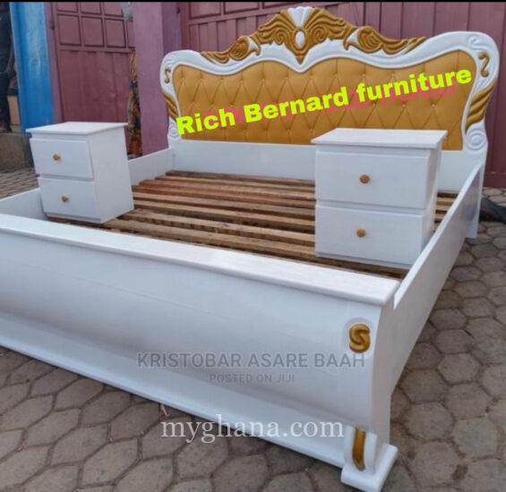 Luxury Queen size bed