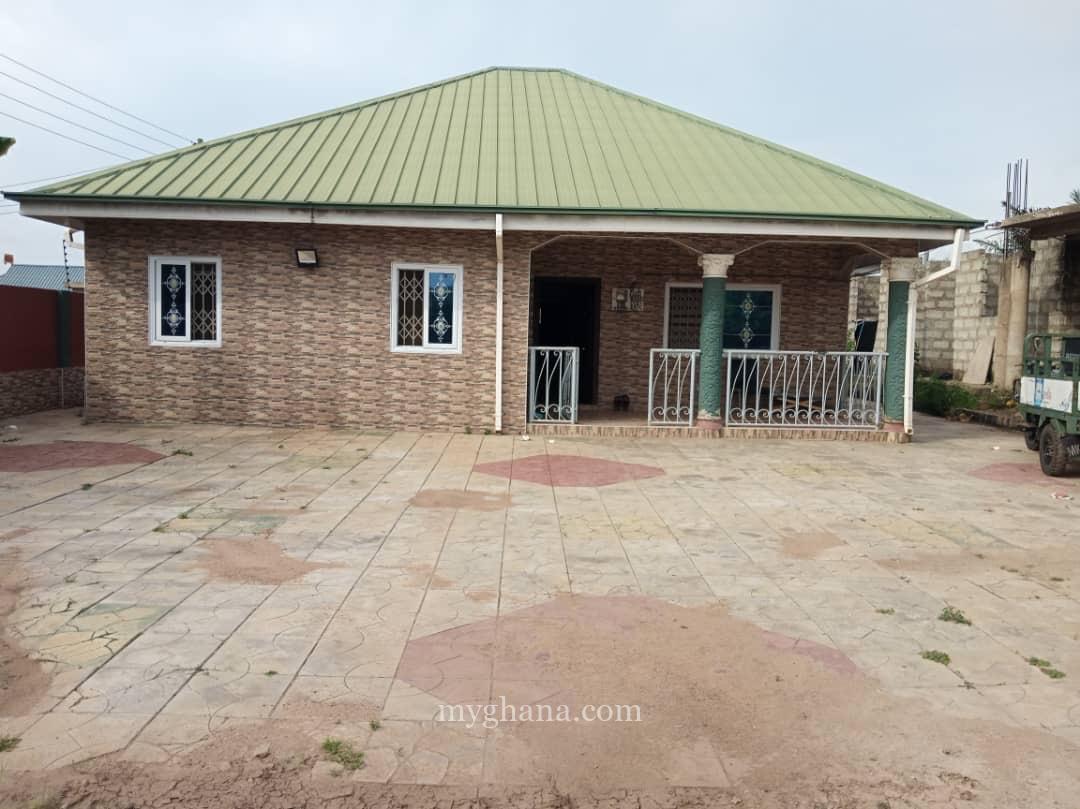 3 bedrooms house for sale