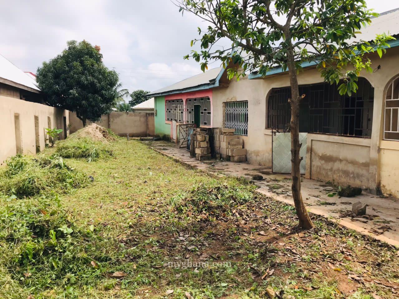 6 bedroom House in Solid Point Gh Ltd, Techiman Municipal for sale