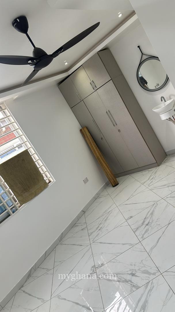 Exc Chamber and hall self contained at Kotoku