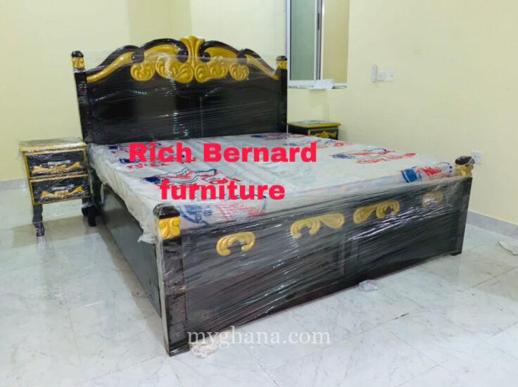 Luxury Queen size bed