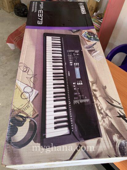 Yamaha psr-e373 keyboard