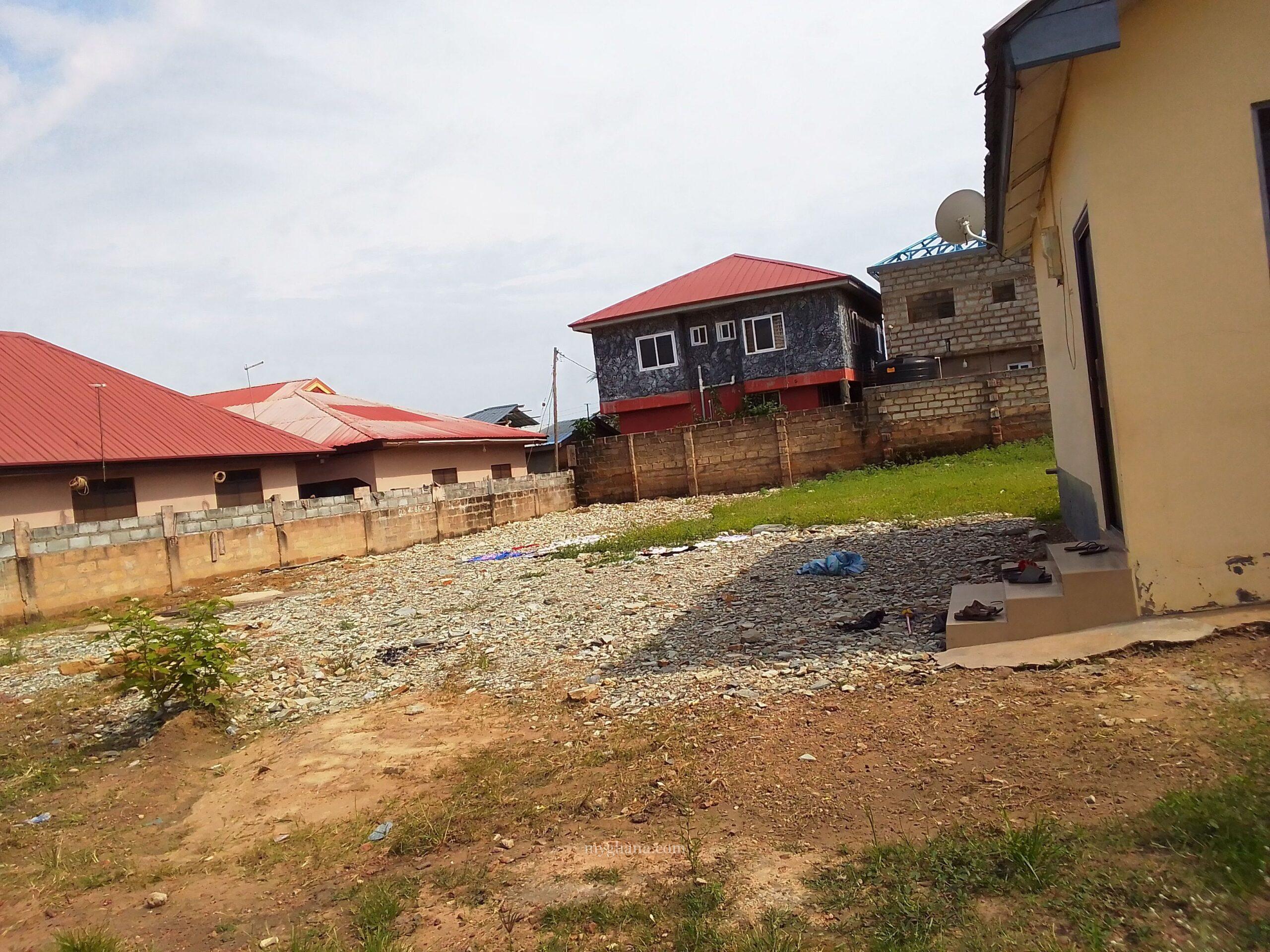 Registered Land for sale at Dawhenya
