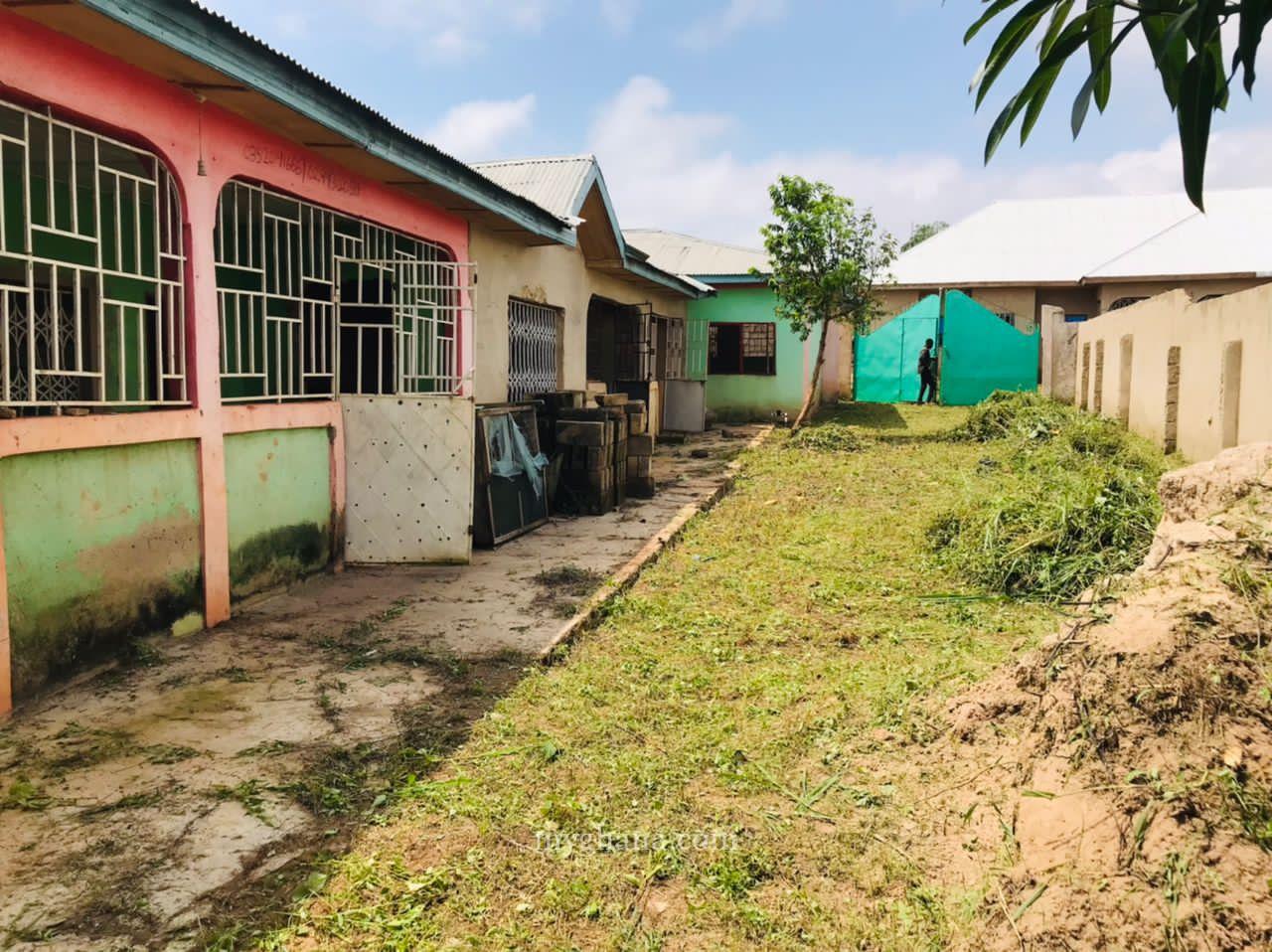 6 bedroom House in Solid Point Gh Ltd, Techiman Municipal for sale