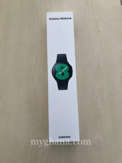 SAMSUNG Galaxy Watch4 40mm Bluetooth Smartwatch, Black, SM-R860NZKAMEA