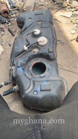 Fuel tank for petrol and diesel cars