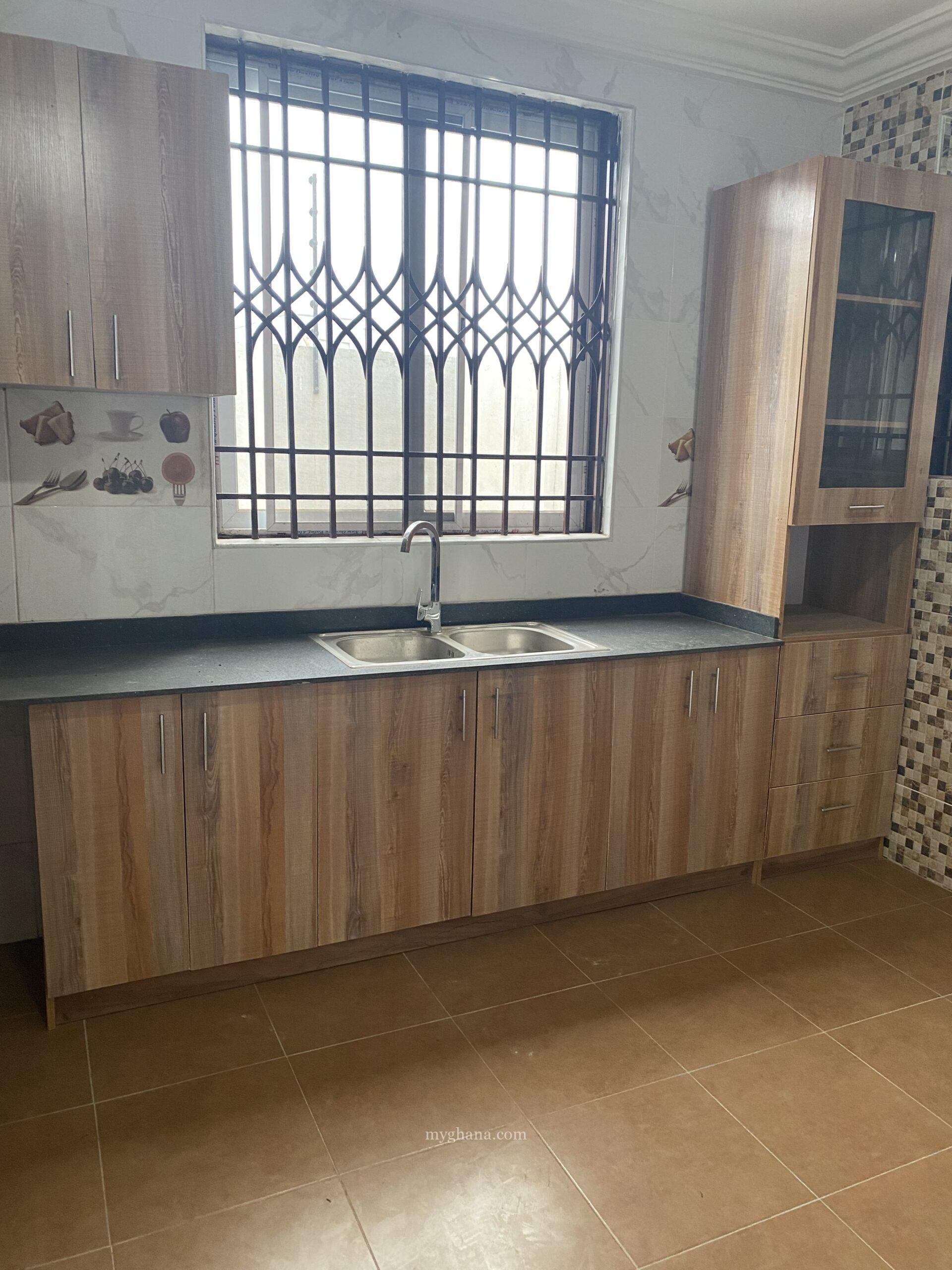 2 bedroom apartment for rent at Spintex