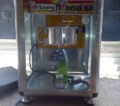 Commercial popcorn machine