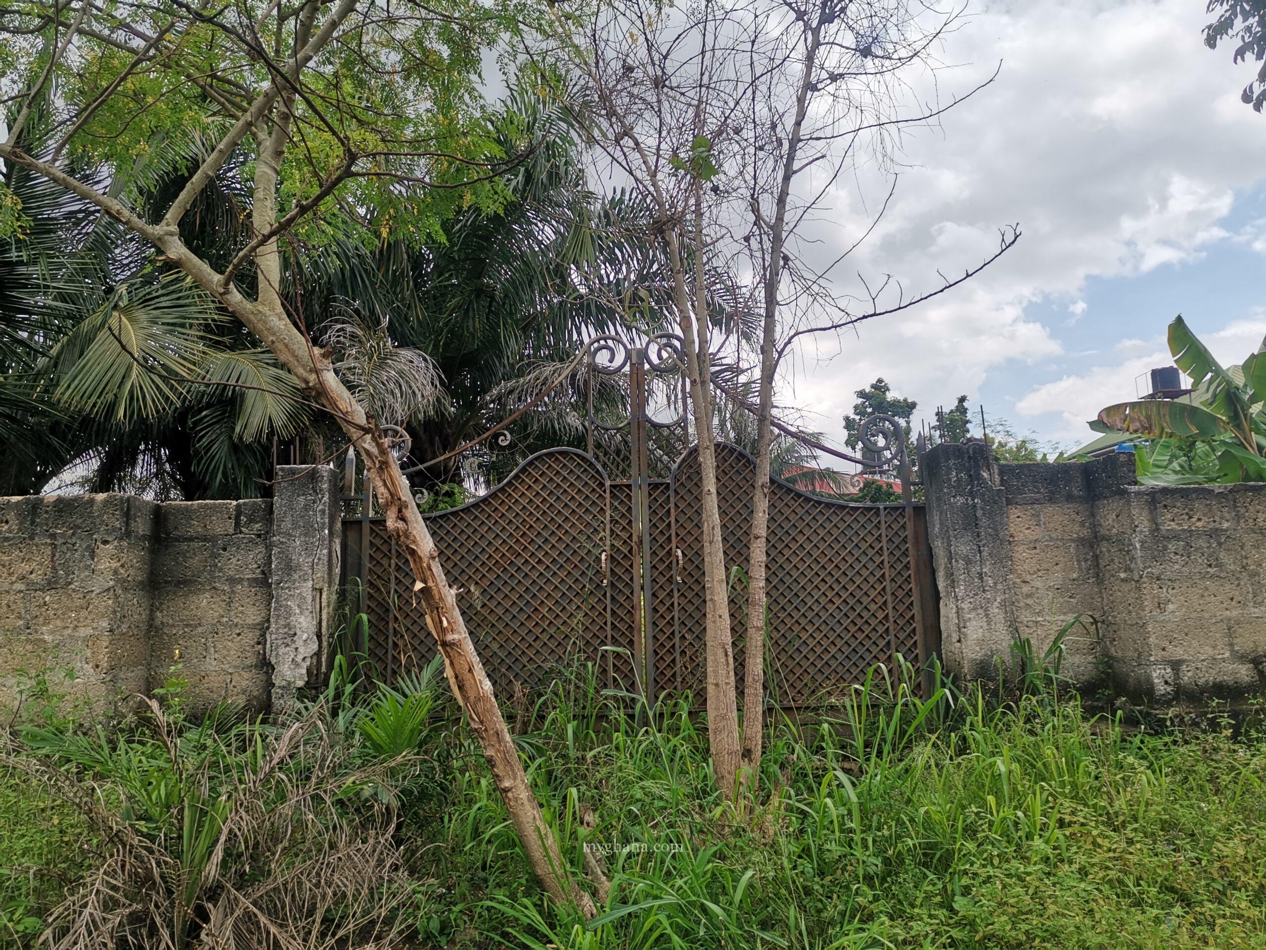 100/120 plot of land for sale