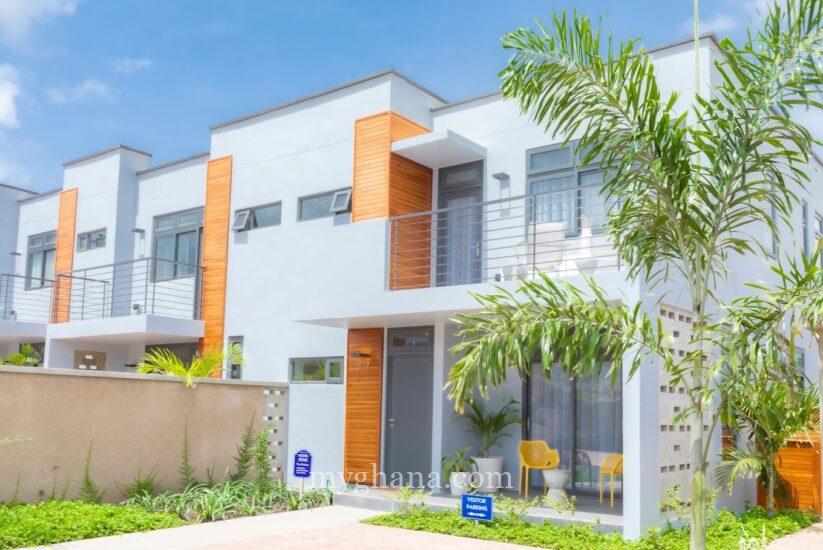 A Exquisite 2, 3 & 4 Bedroom Town House for Sale at Oyarifa