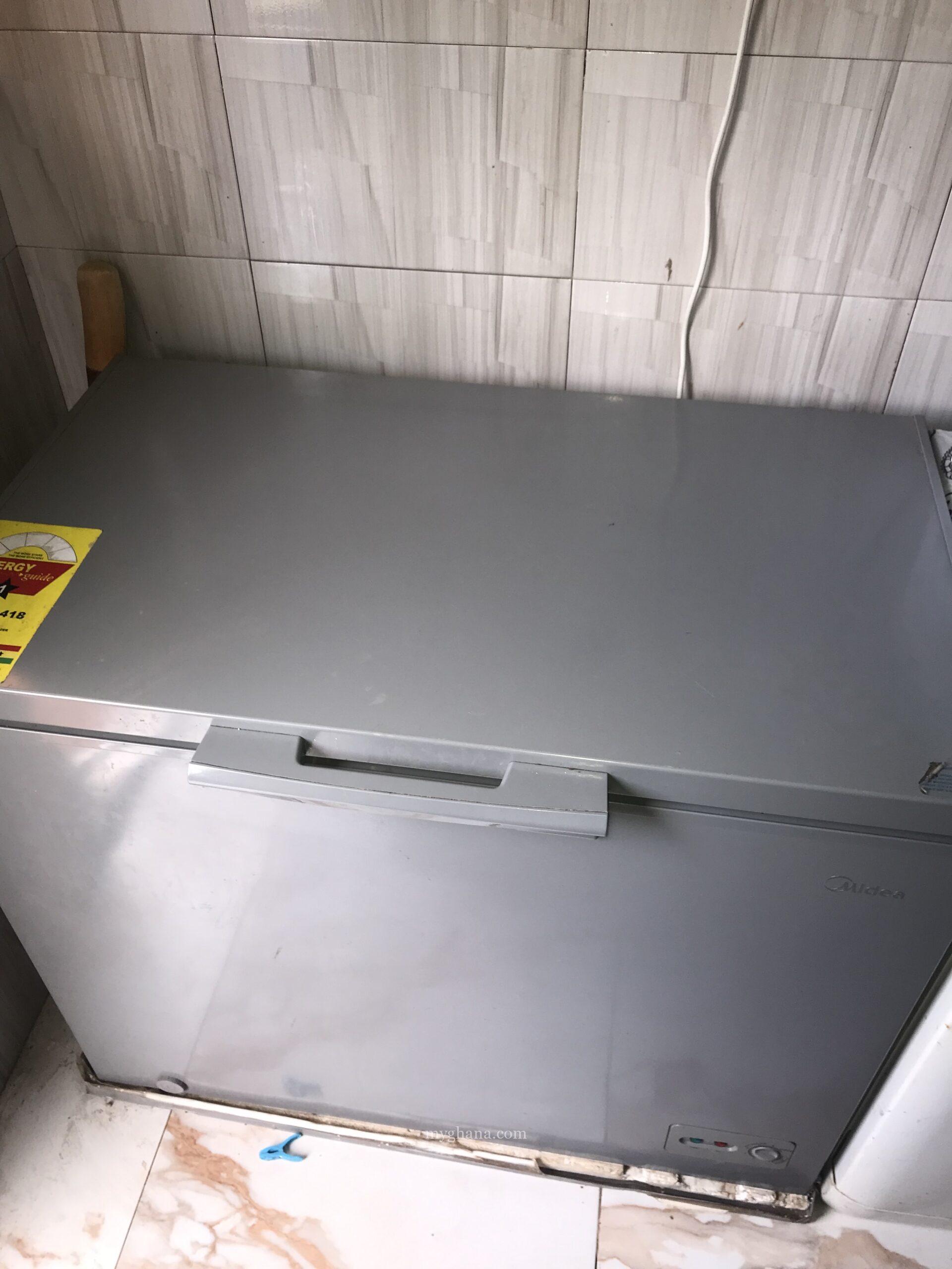 Chest freezer