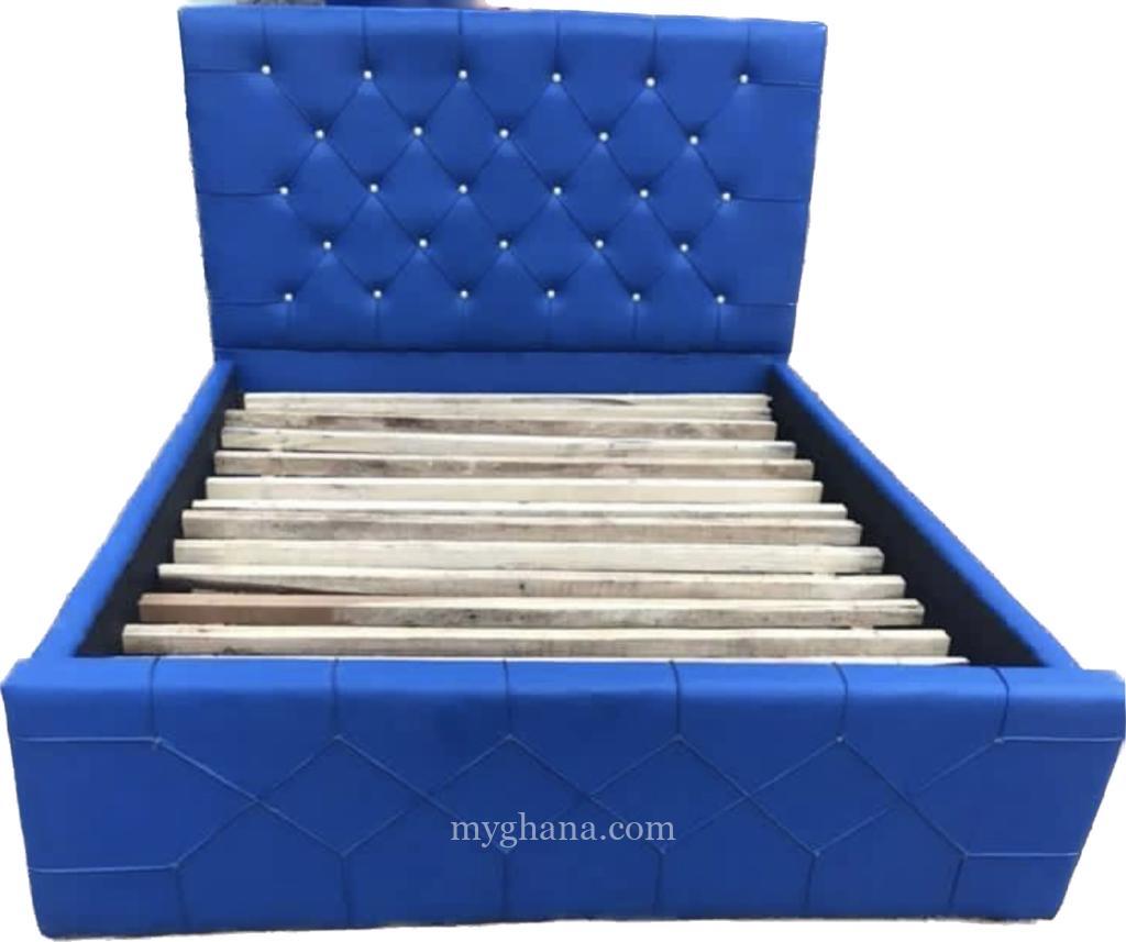 Lovely bed frames at affordable price.