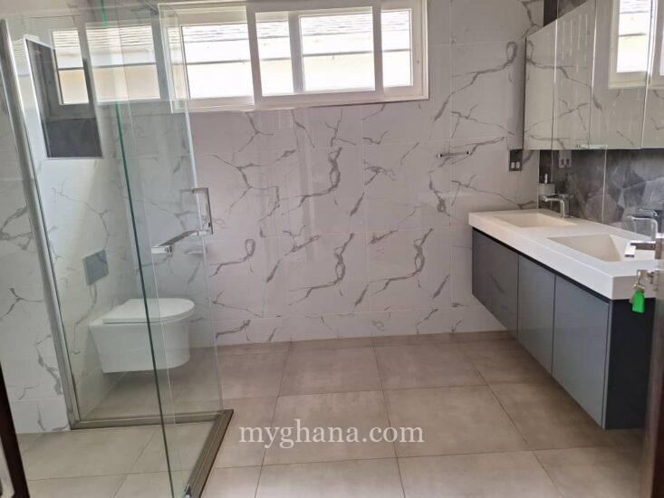 4 bedroom house to let at Chain Home, Accra – Ghana