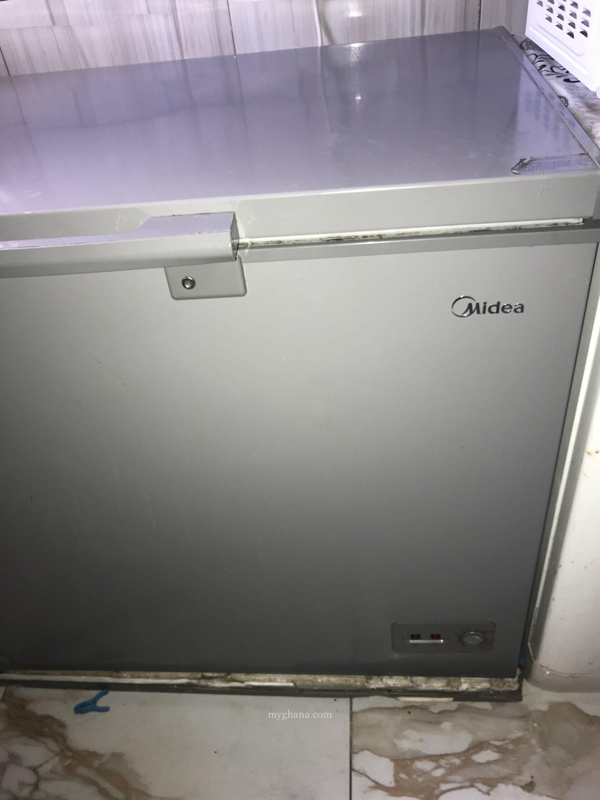 Chest freezer