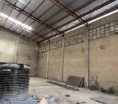 800 sqm warehouse for rent