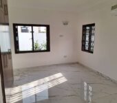 4 bedroom house to let at Labone