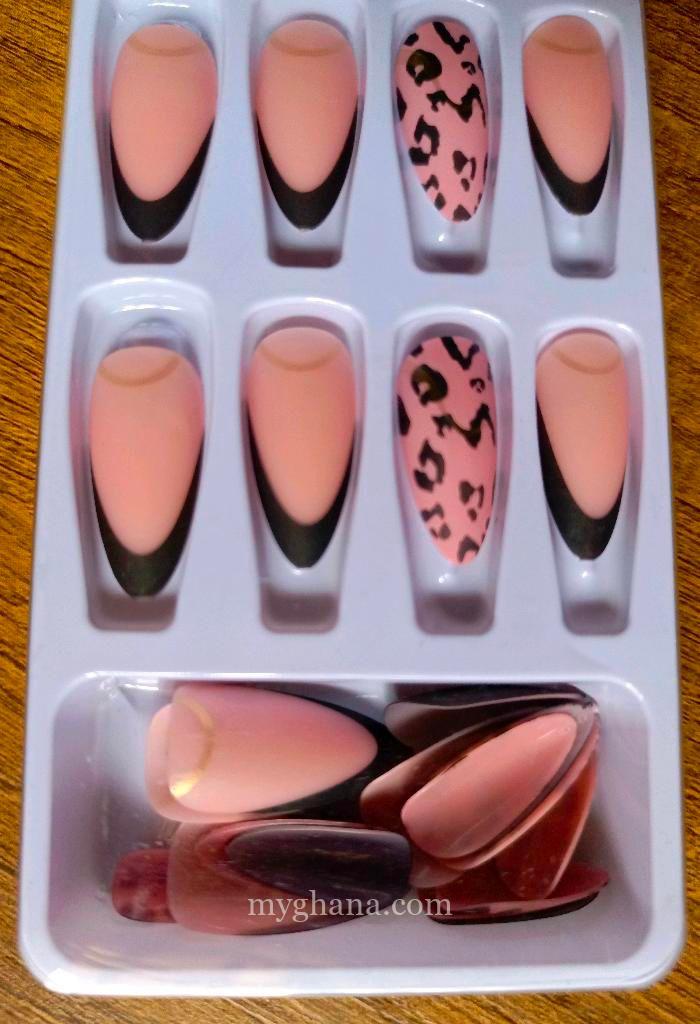 Press on nails