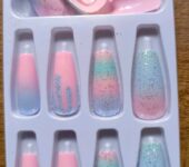Press on nails