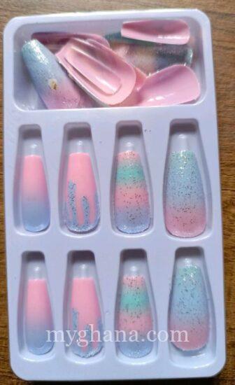 Press on nails