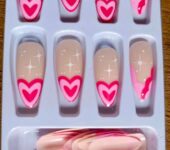 Press on nails