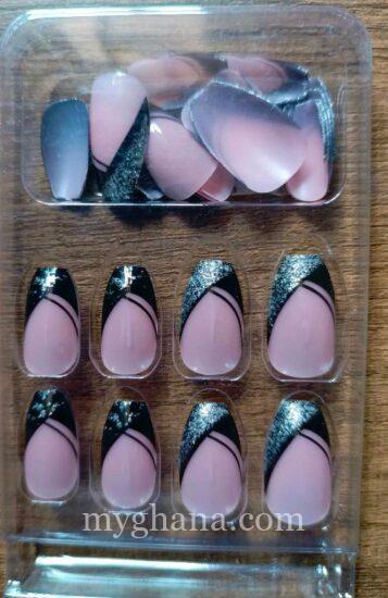 Press on nails