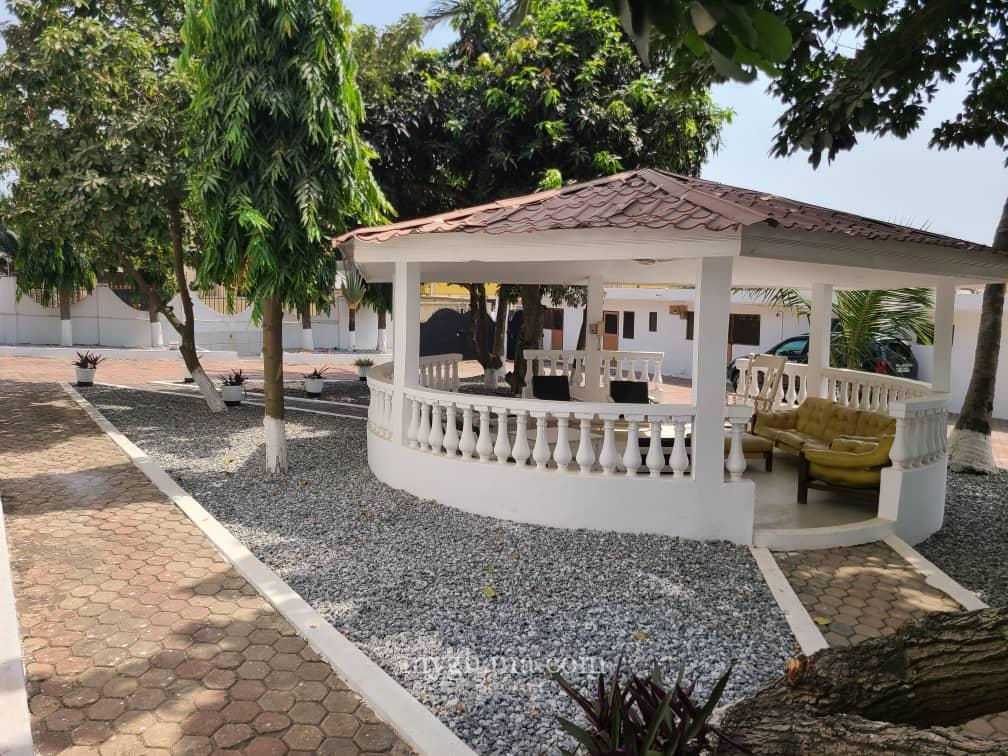 3 Storey building for sale in Santa Maria Accra