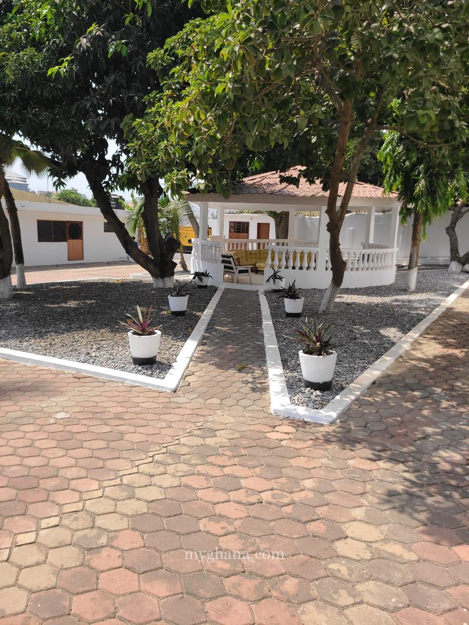 3 Storey building for sale in Santa Maria Accra
