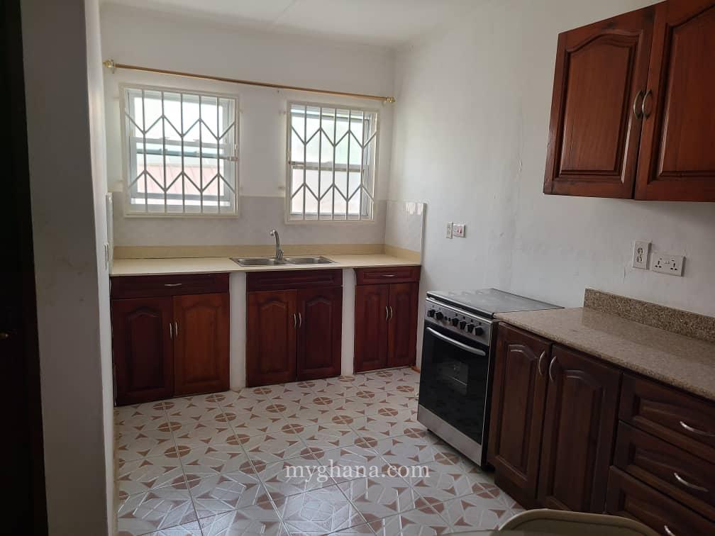 3 Storey building for sale in Santa Maria Accra
