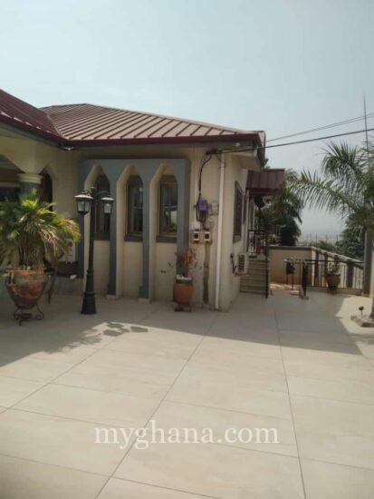 3 bedroom self compound house for rent at Ablekum Agape top