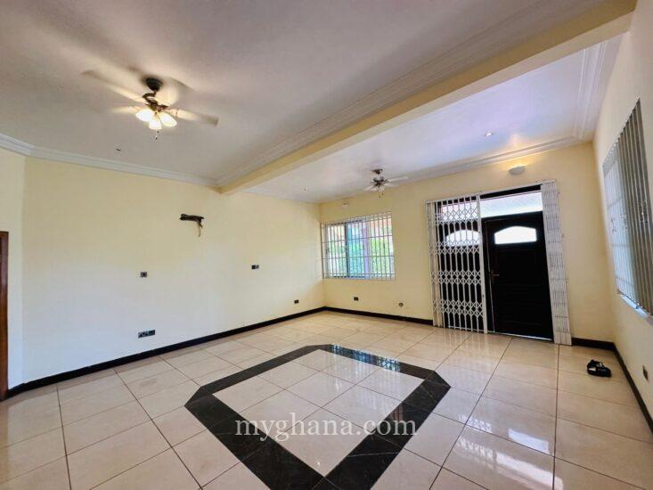 5 bed house with 2 bed boy’s quarters for at Airport Hills