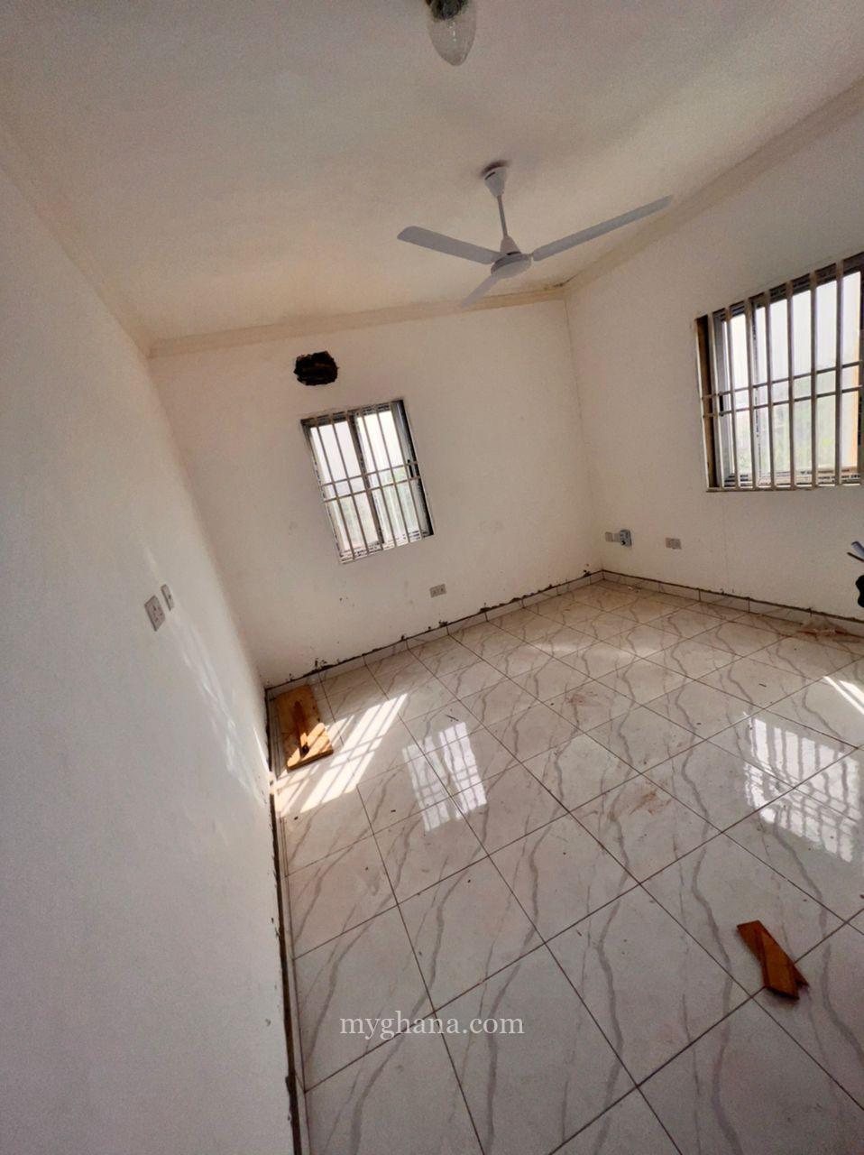 2 bed Apt for rent at Sowutoum Adu Gyamfi