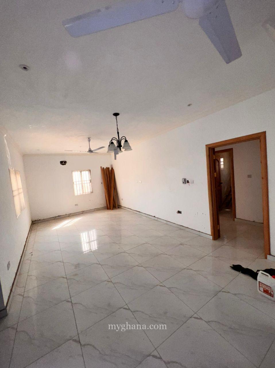 2 bed Apt for rent at Sowutoum Adu Gyamfi