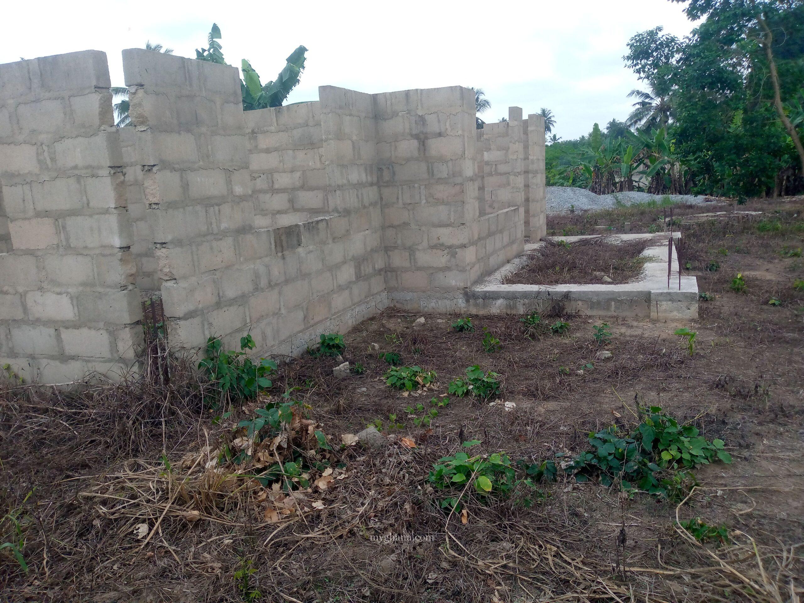 Affordable 4bedroom Uncompleted house for in Takoradi Agona Nkwanta