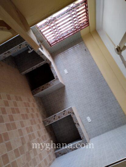 2 bedrooms apartment for rent at oyibi