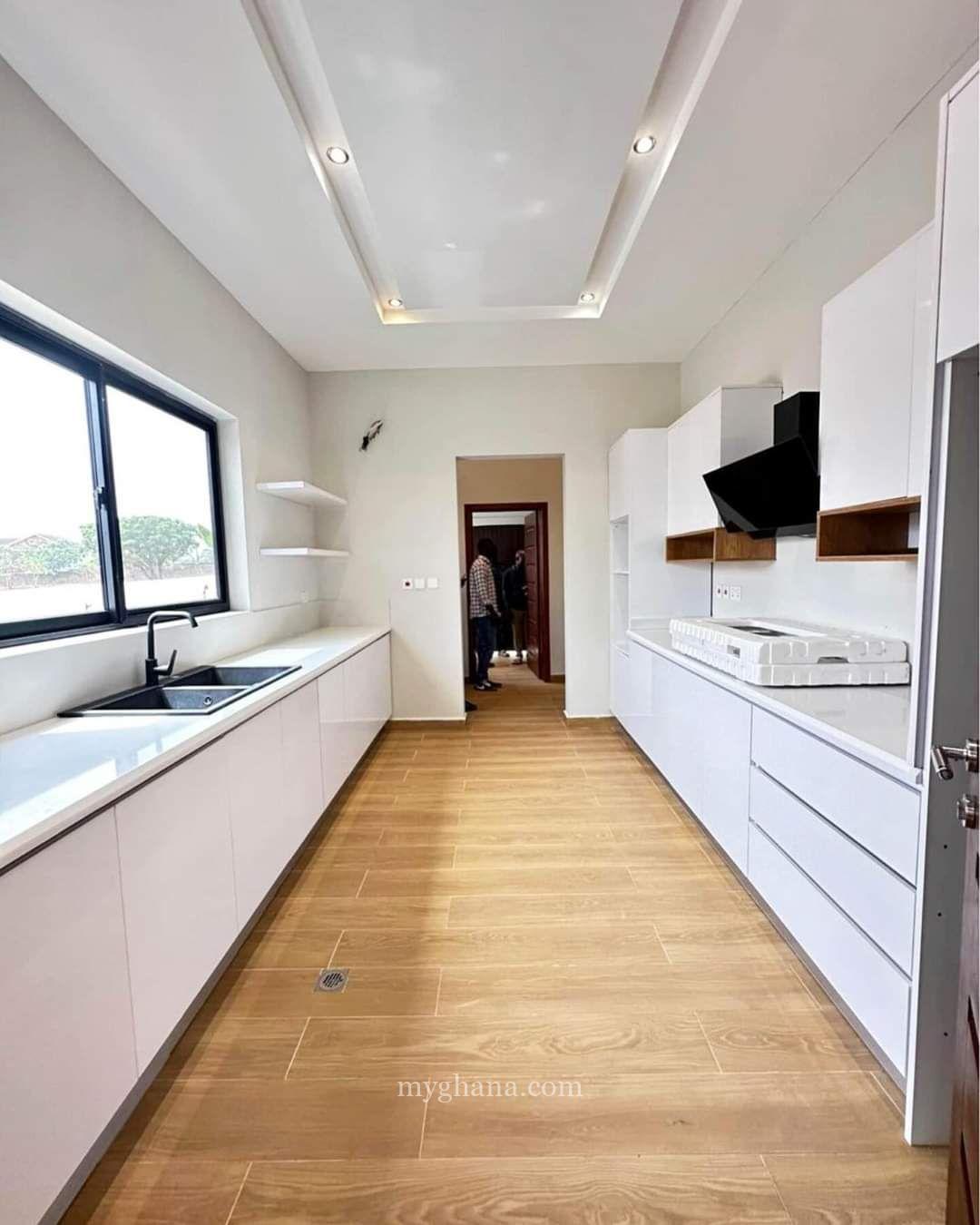 Executive 4 bed house for sale at Oyarifa