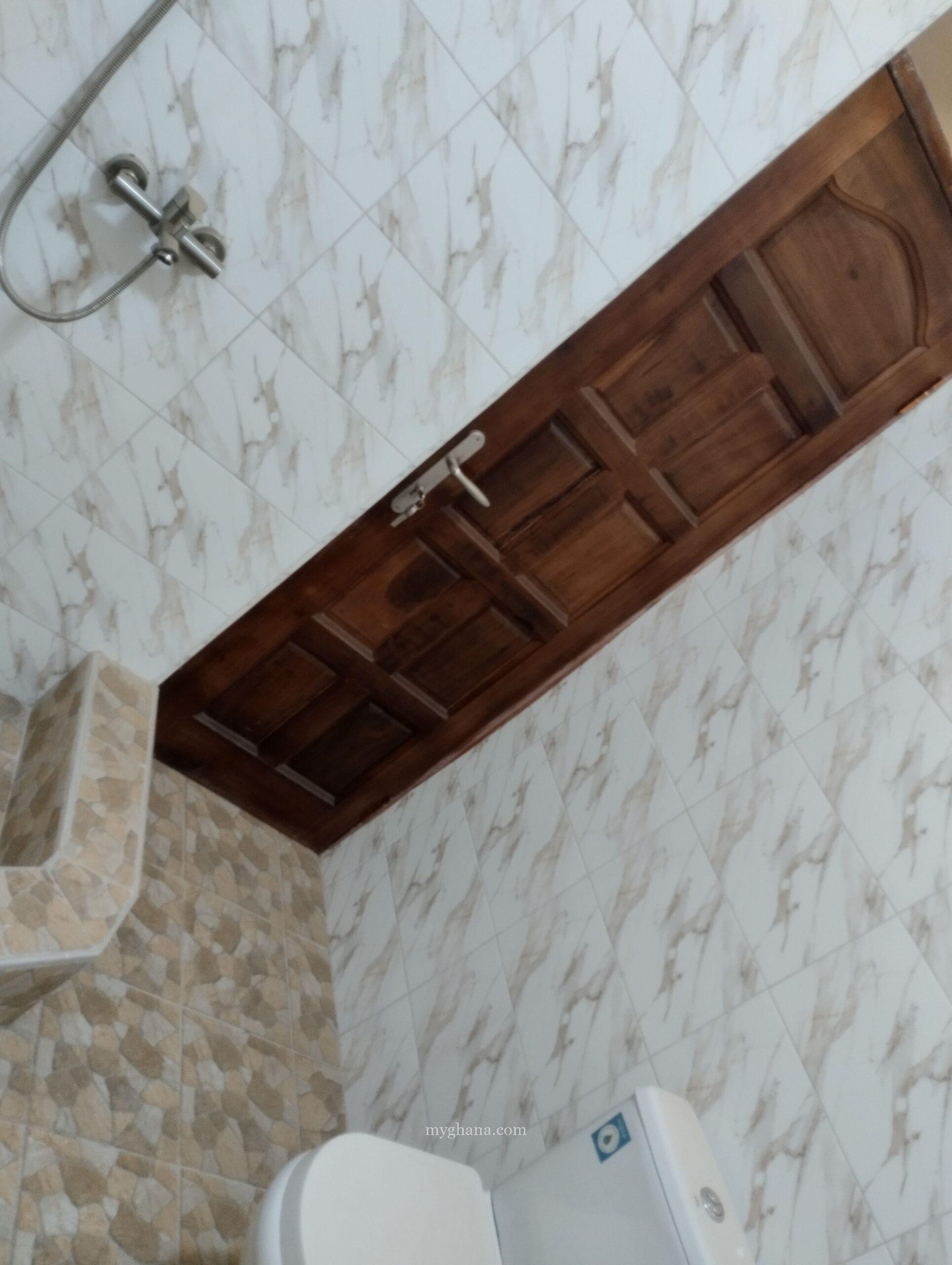 2 bedrooms apartment for rent at oyibi
