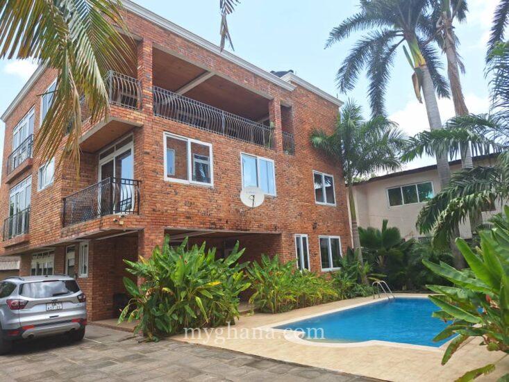 4 bedroom townhouse to let at Dzorwulu, Accra
