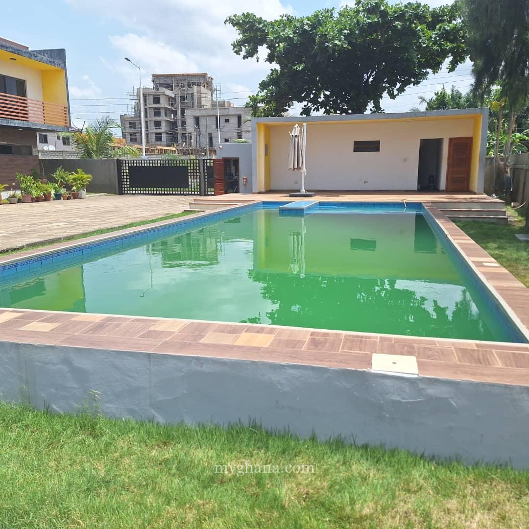 4 bedroom townhouse for rent at Abelemkpe in Accra