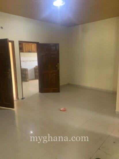 Neat 3 bed Apt for rent at Awoshie Onyinase