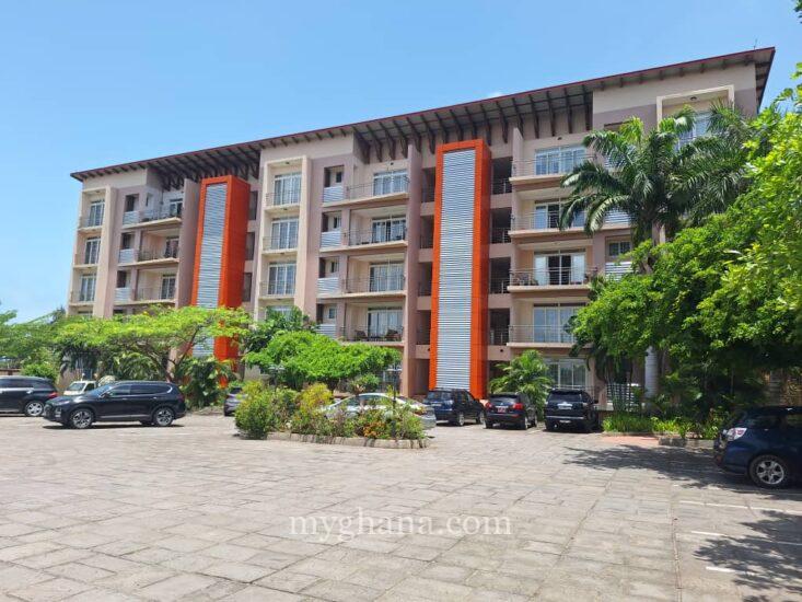 Executive 3 bedroom apartment with outhouse to let at Cantonments, Accra