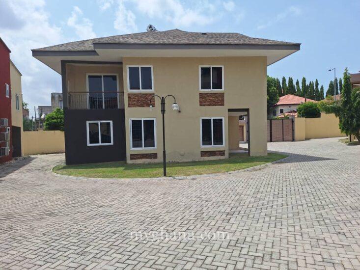 5 bedroom townhouse to let at Cantonments, Accra