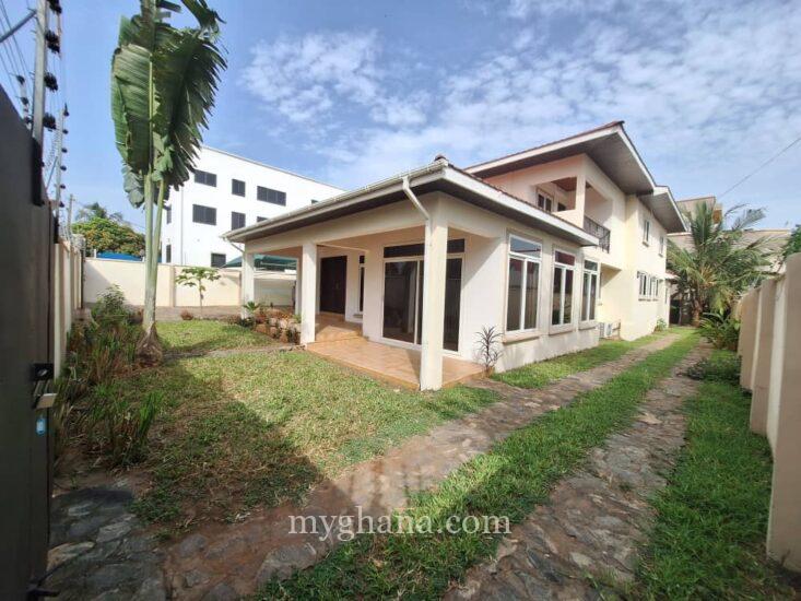 4 bedroom house to let at East Legon near A&C Shopping Mall, Accra